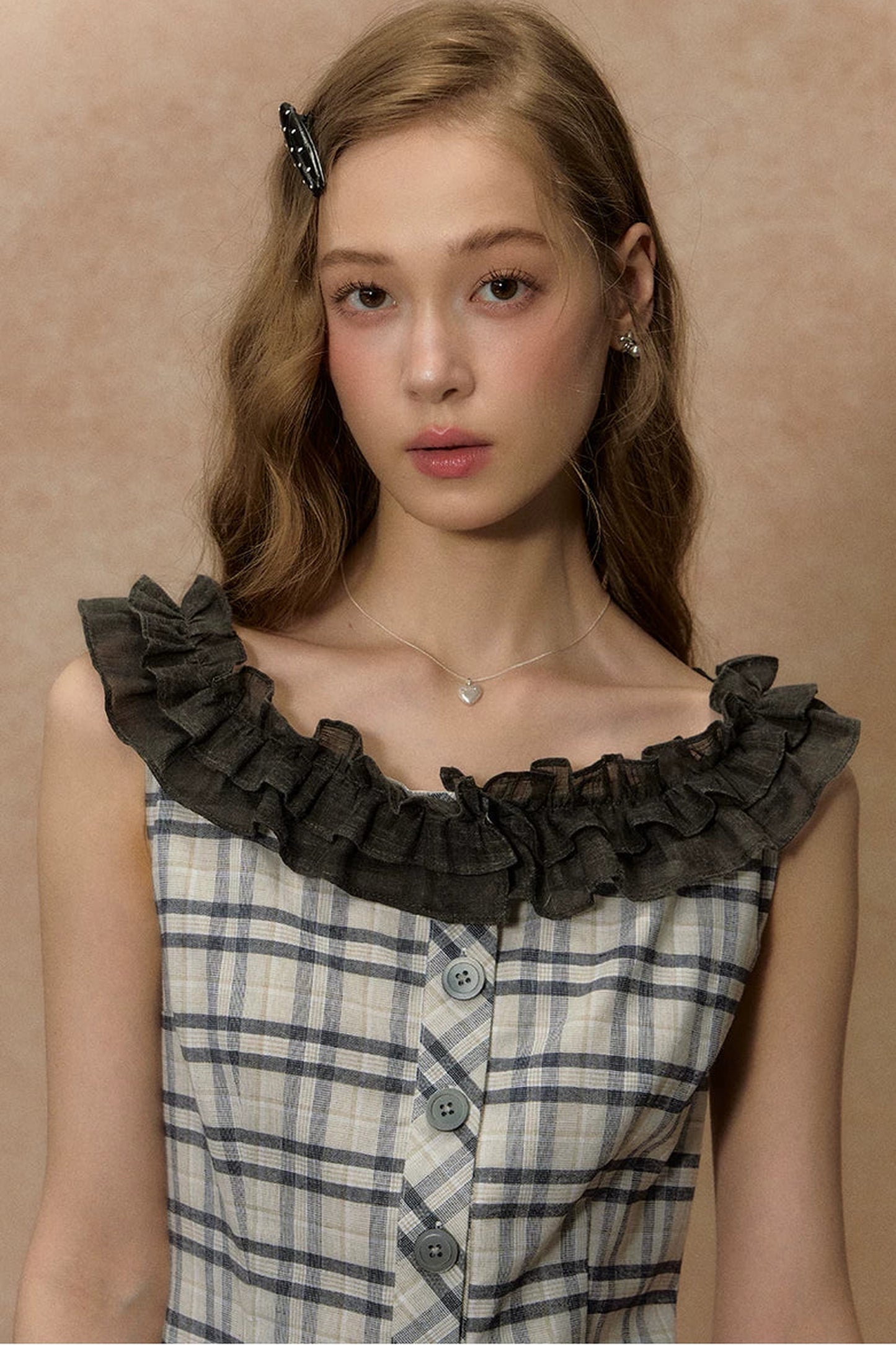Robe d’été à carreaux et dentelle