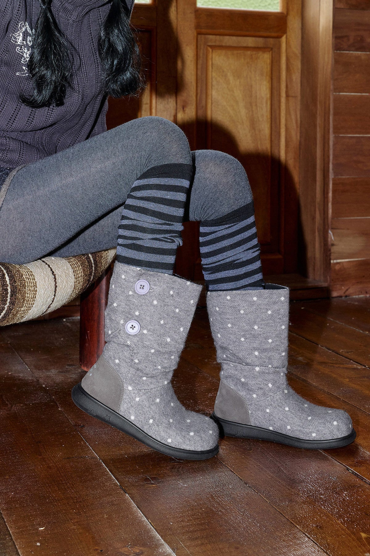 Flat Knitted Mid-Calf Boots