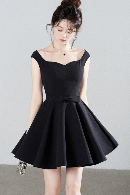 Black Square-Neck Puffy A-Line Dress