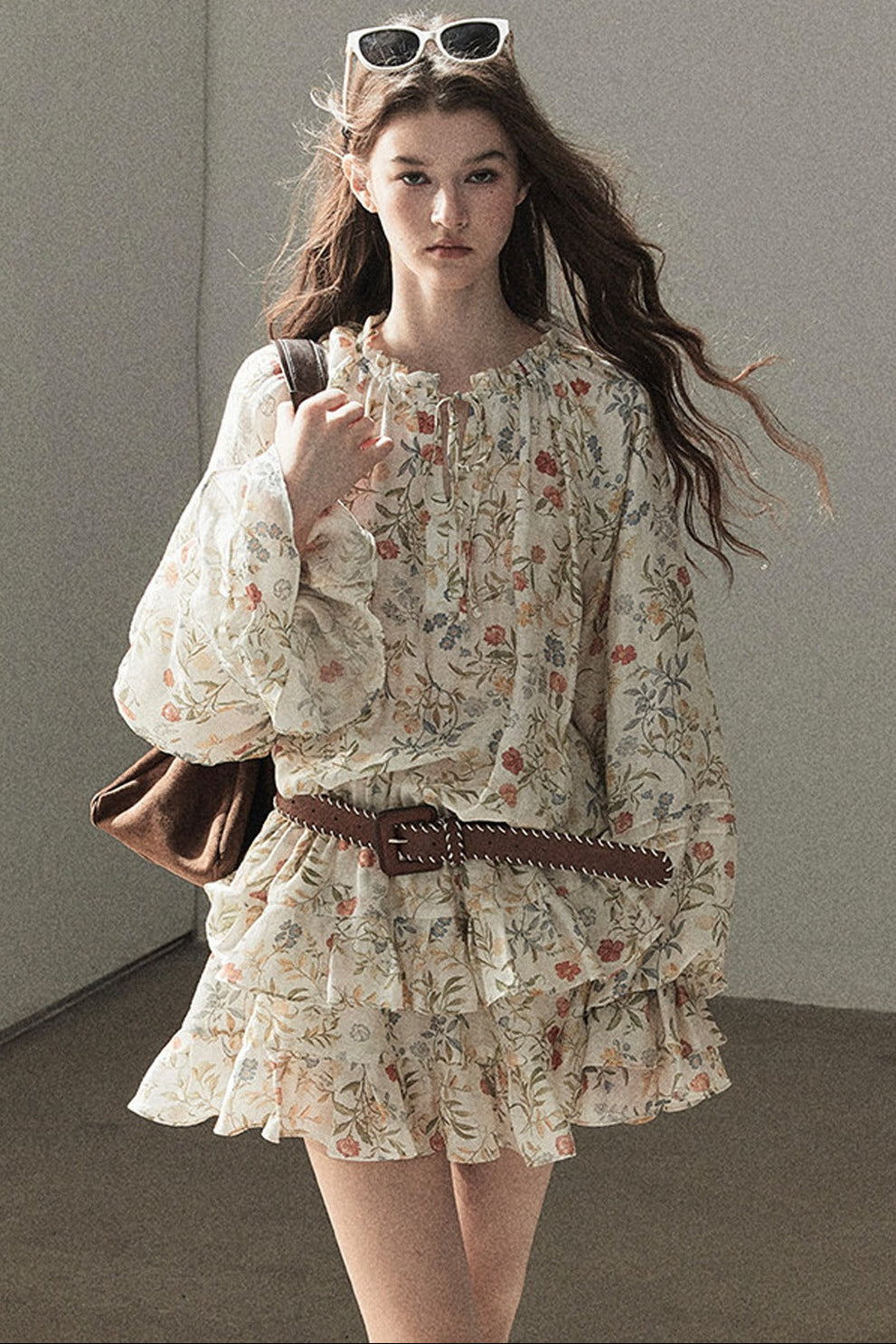 Ensemble robe fleurie à volants et leggings