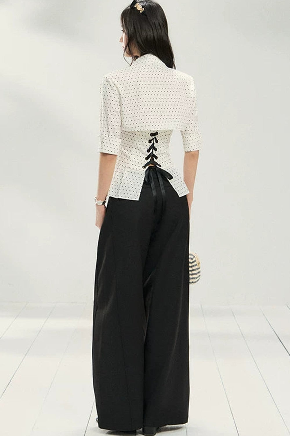 Blusa a pois con volant