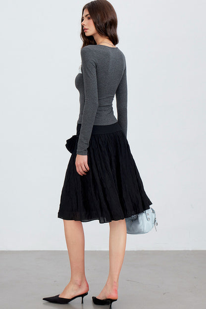 Contrast Bow Square Neck Long-Sleeve Top