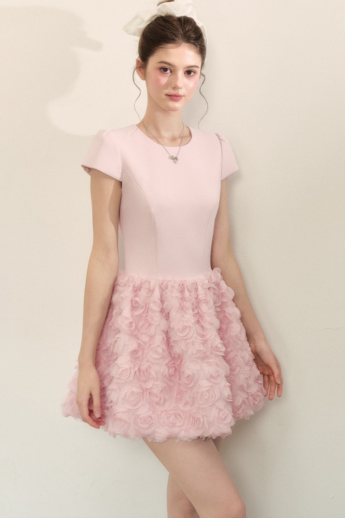 Patchwork-Kleid in A-Linie mit 3D-Blumen