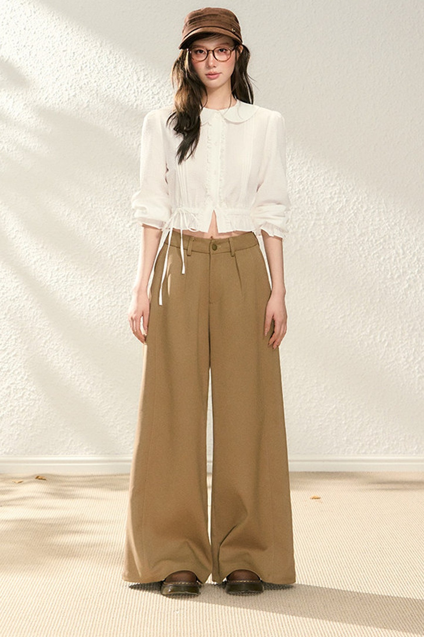 Waist-Cinching Doll Collar Blouse