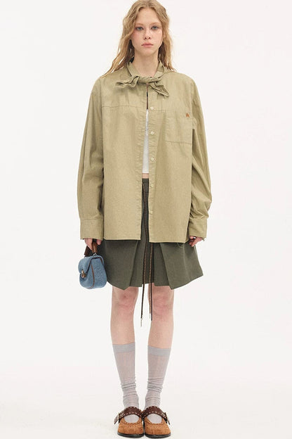 Camicia ricamata a maniche lunghe in stile preppy