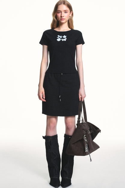 Maglia in lyocell con applicazione dallo stile fanciullesco