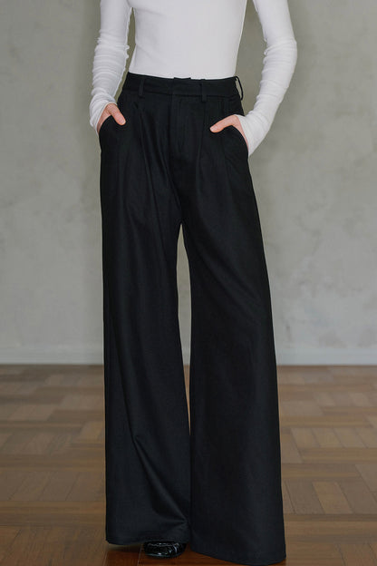 Pantaloni drappeggiati a vita alta