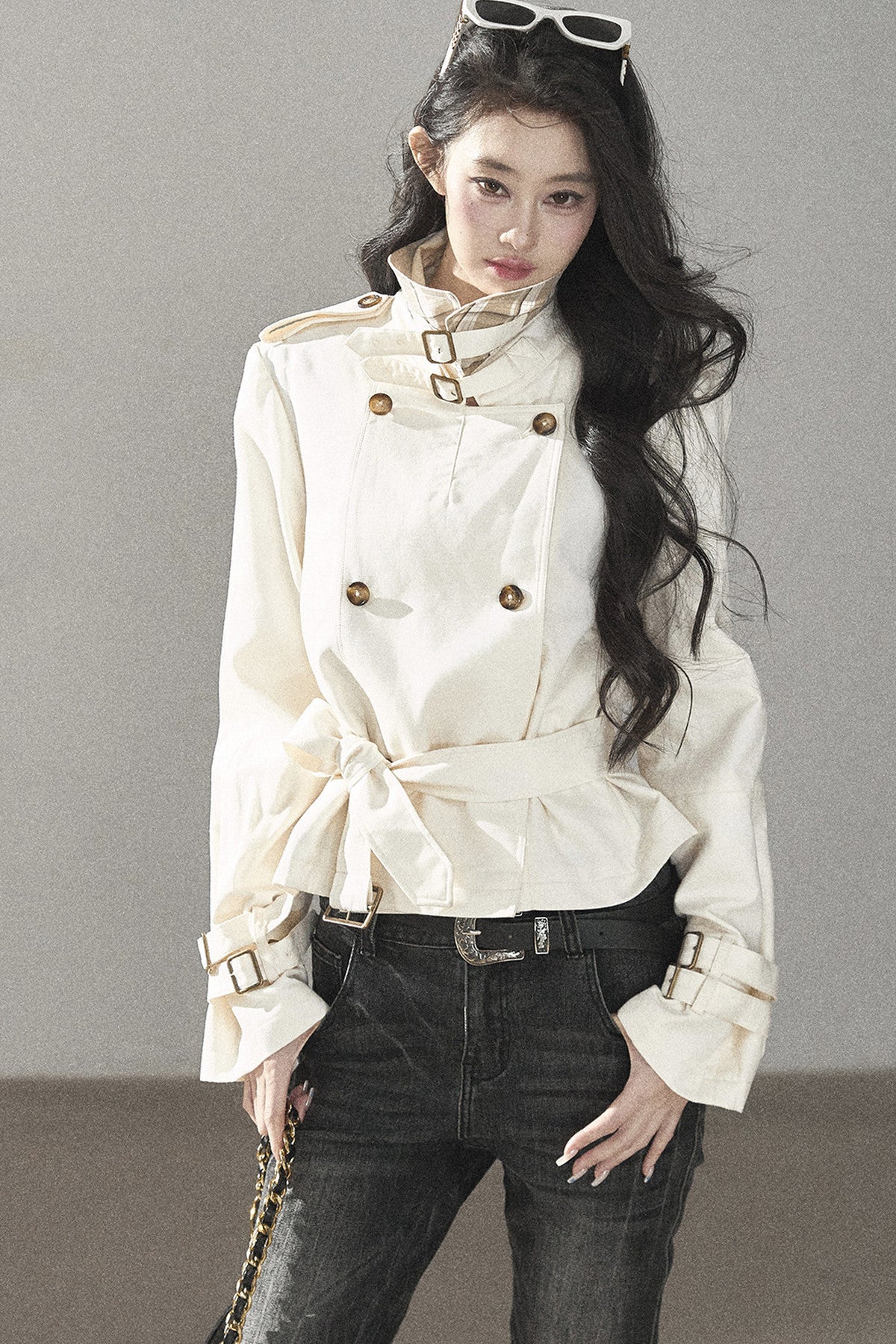 Gabardina de lino blanco cremoso