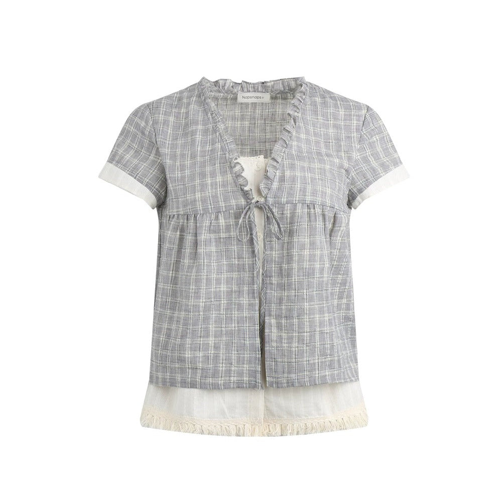 Camicia a quadri con volant e scollo a V
