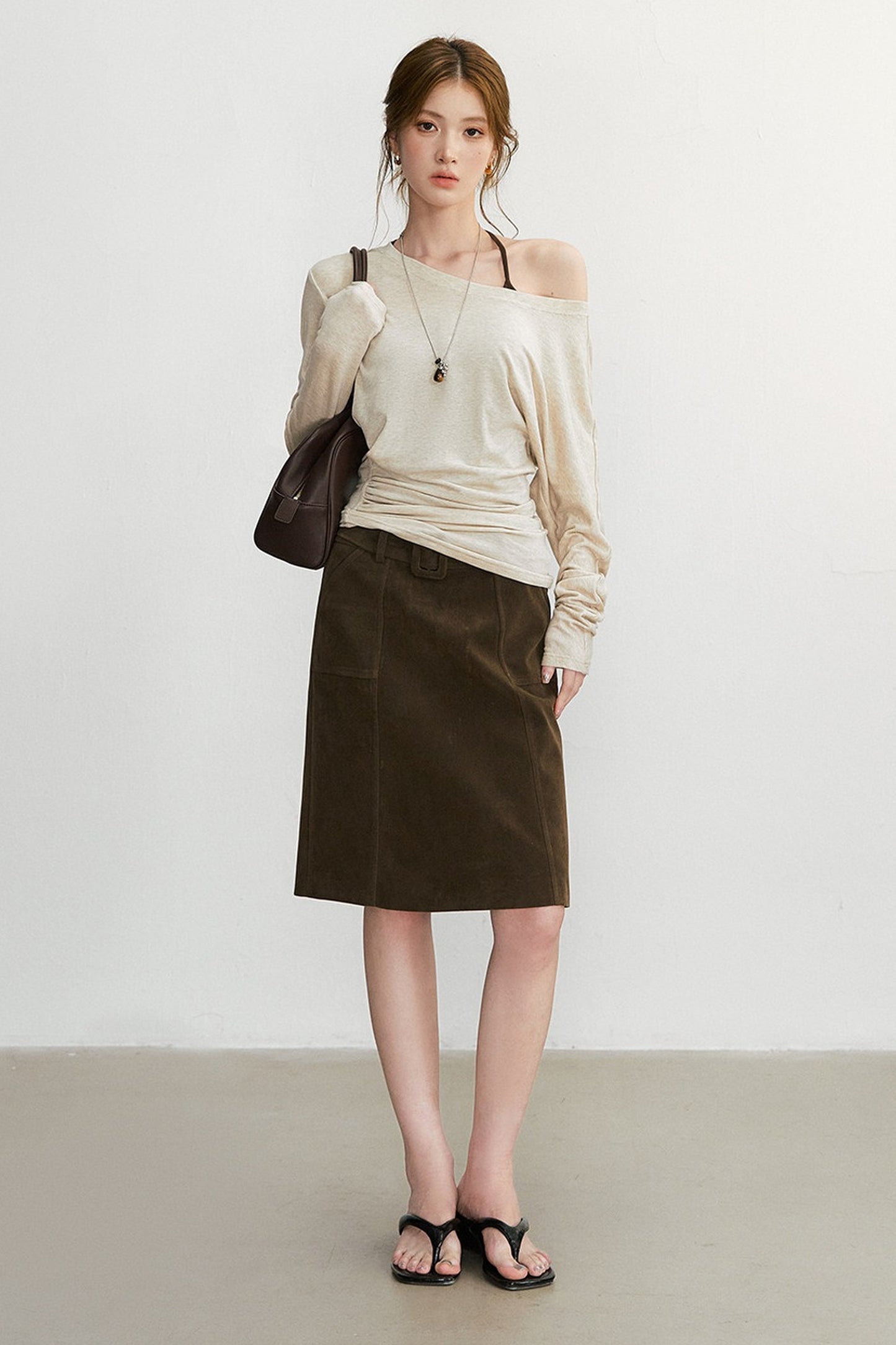 Simple and Elegant Off-Shoulder Top and Pants Set-Up