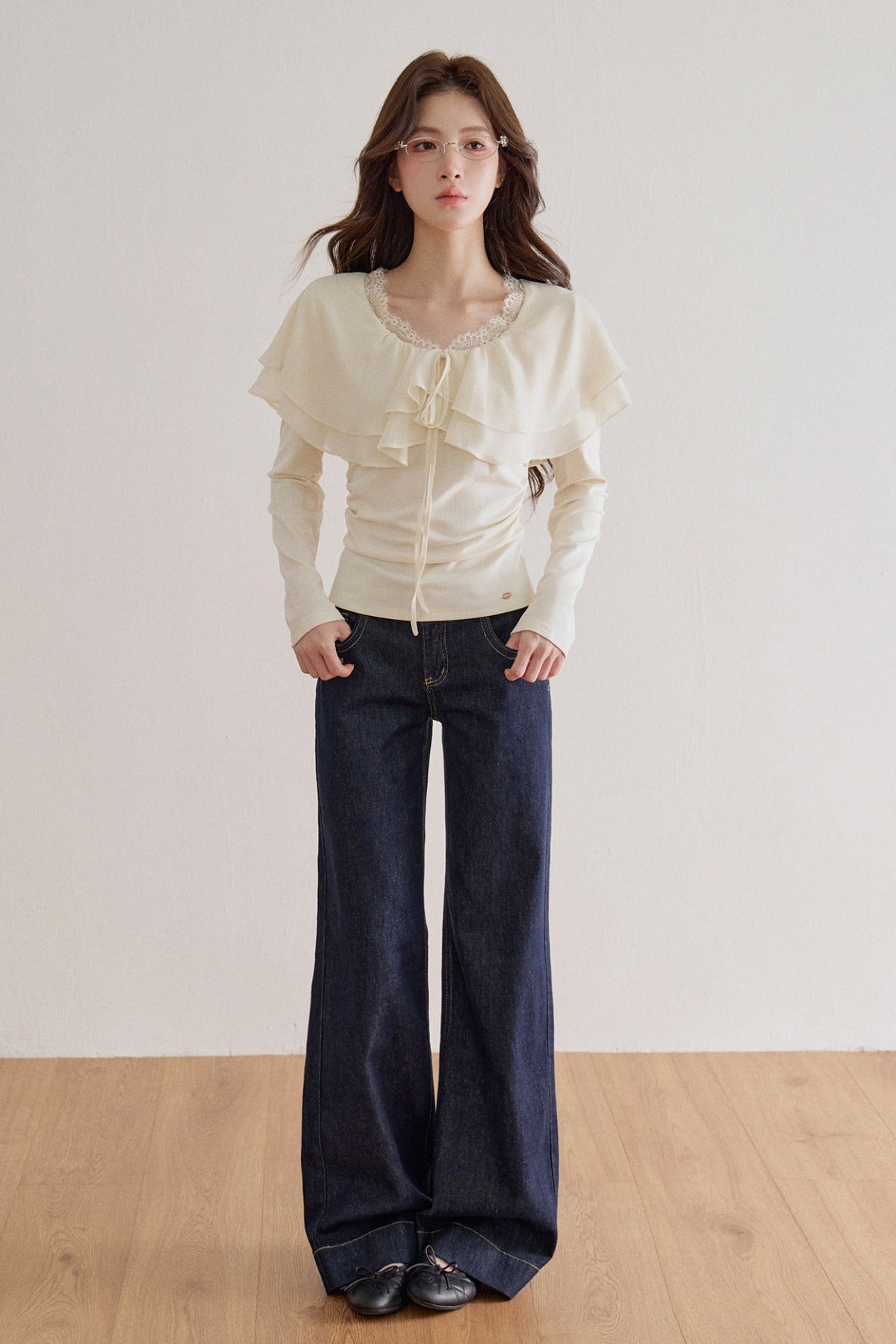 Lace Trim Ruffle Collar Long Sleeve Tee