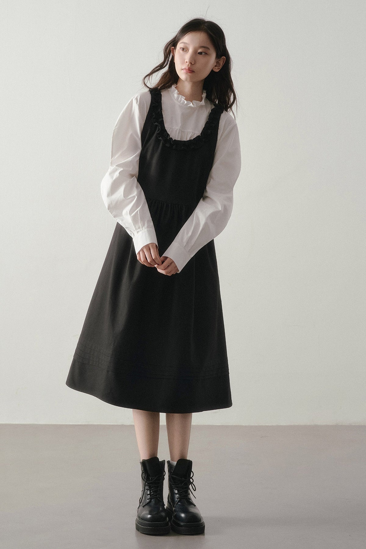 Ruffle Collar Puff Sleeve Blouse