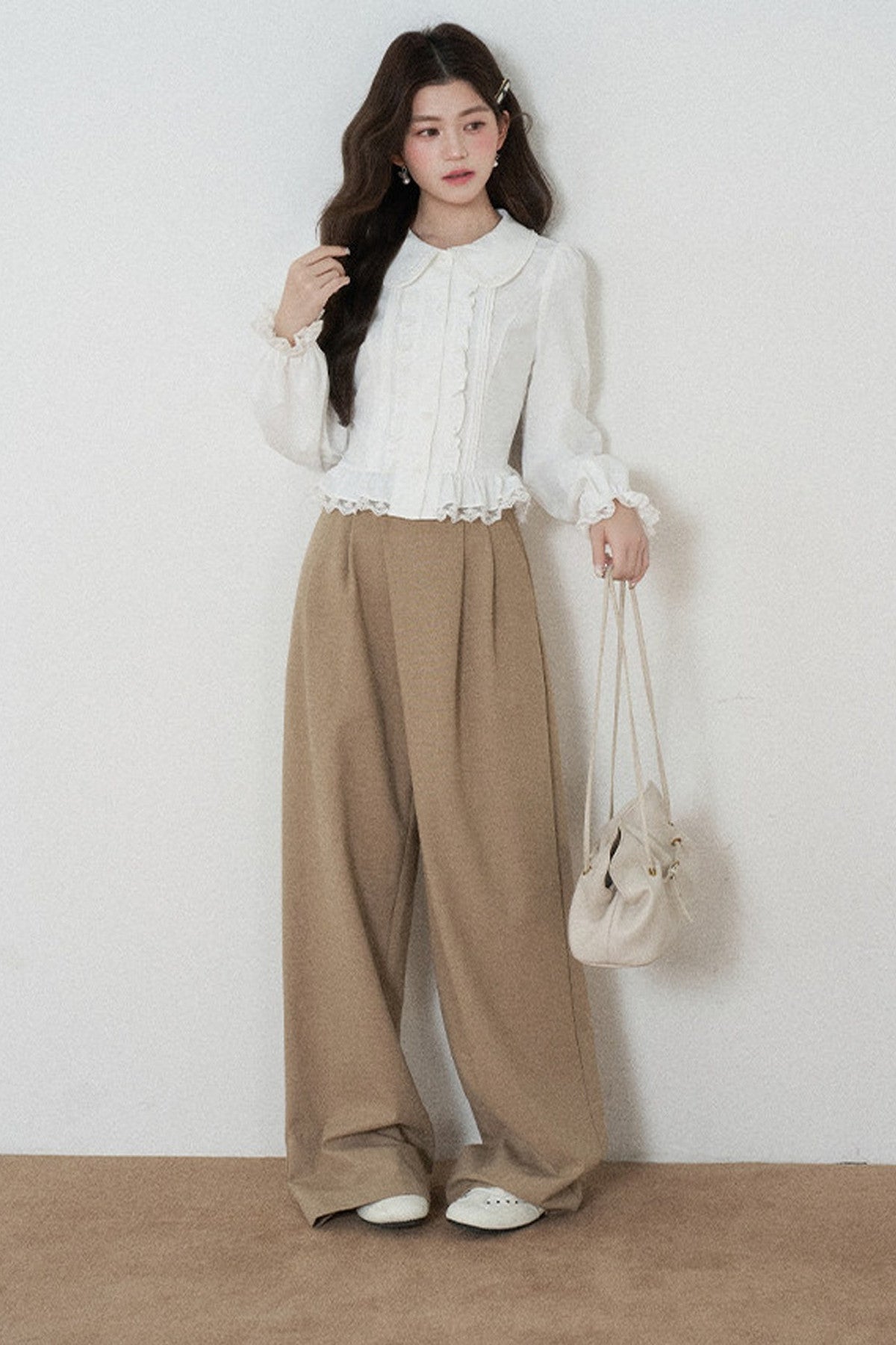 White Long-Sleeved Loose Pullover Doll Collar Shirt