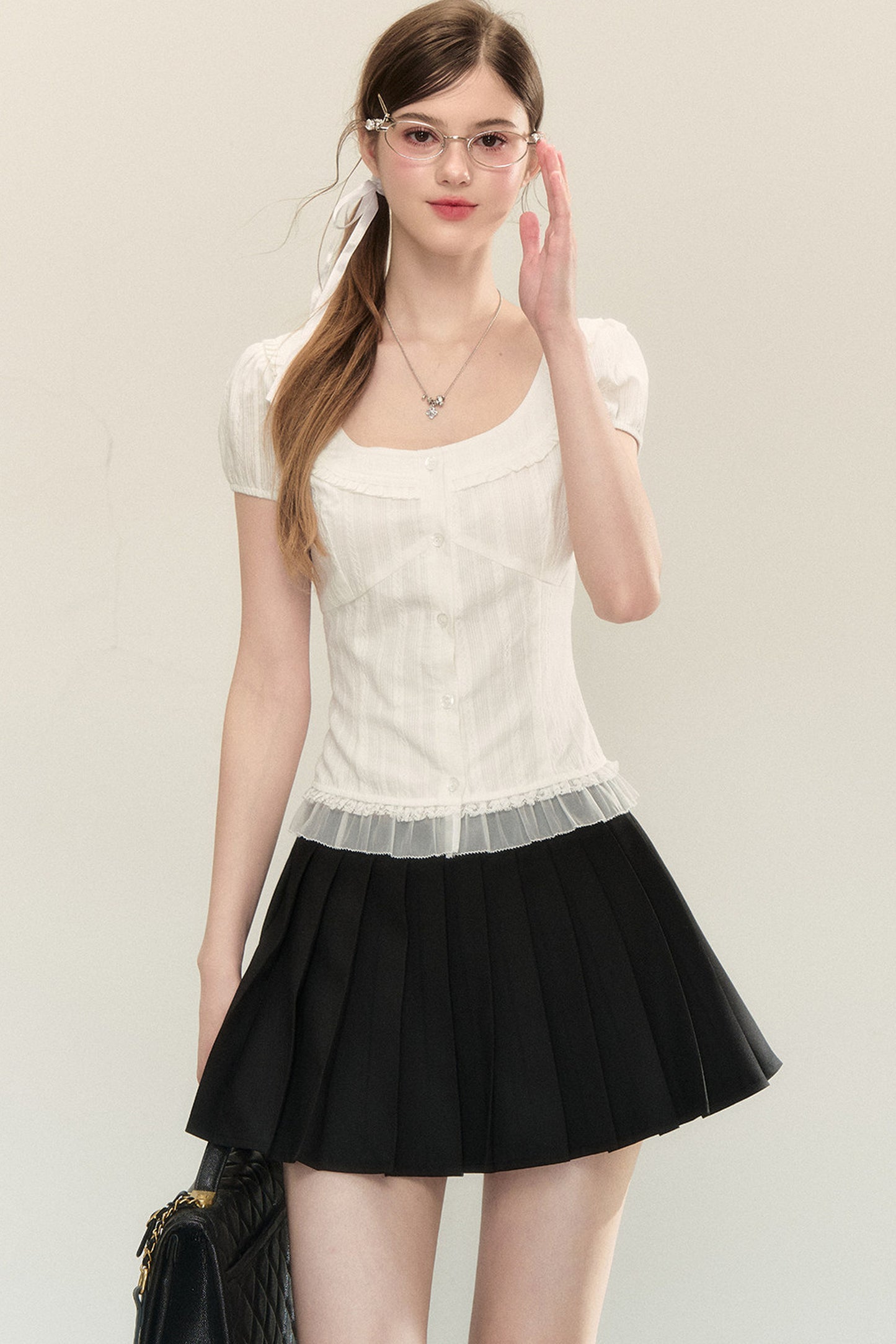 Camicia delicata a maniche corte
