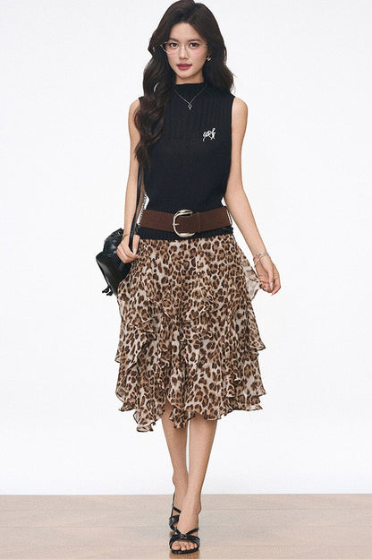 Set aus Strickweste und Leopardenrock