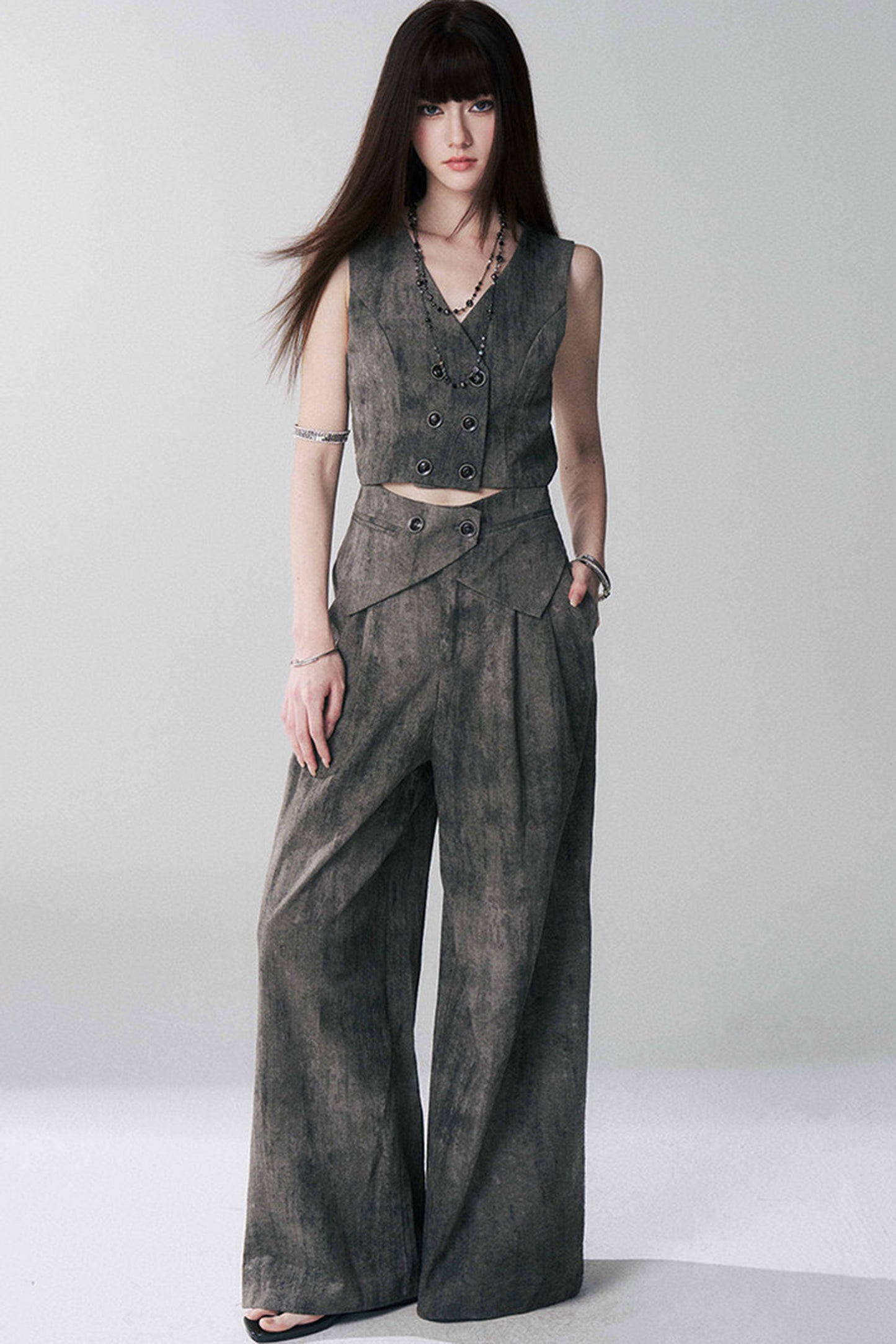 Sophisticated Summer Vest Set-Up