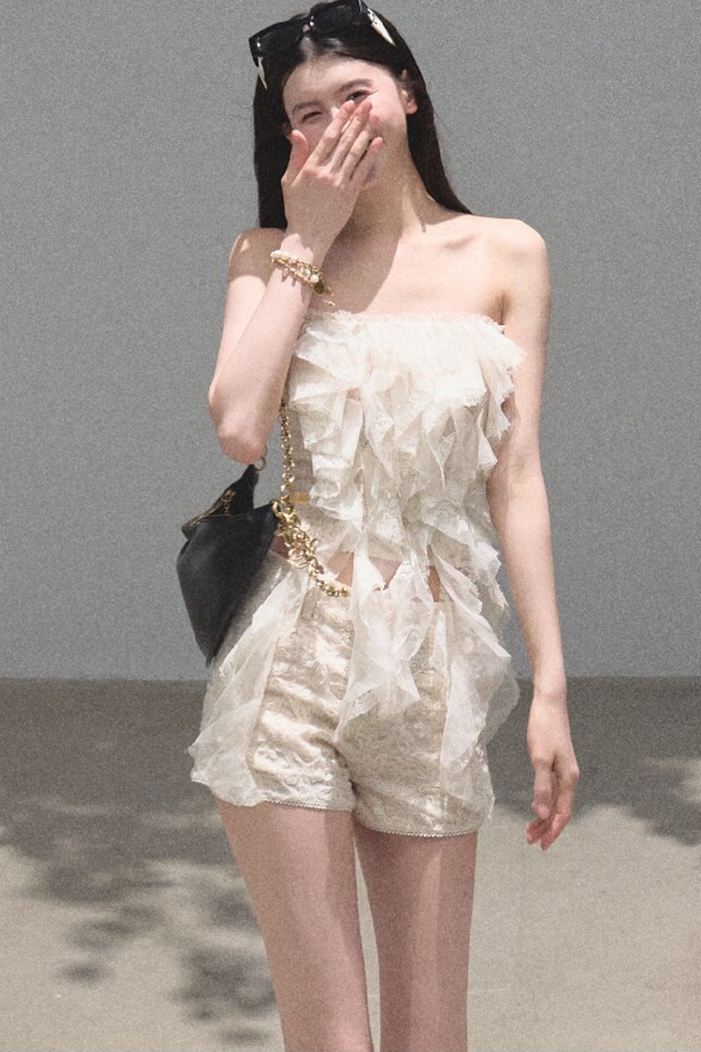 러플 레이스 튜브톱