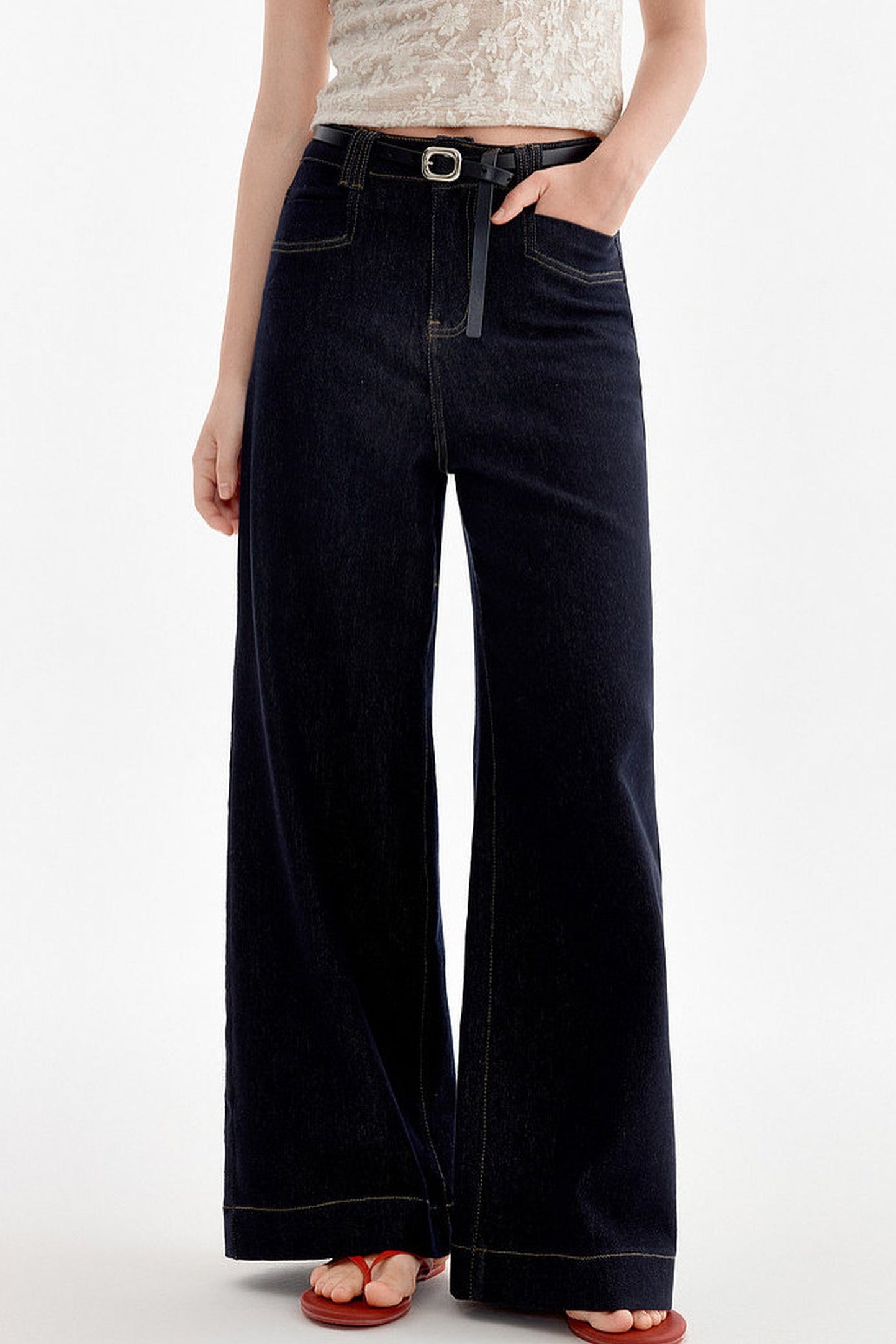 Pantalones vaqueros minimalistas de cintura alta
