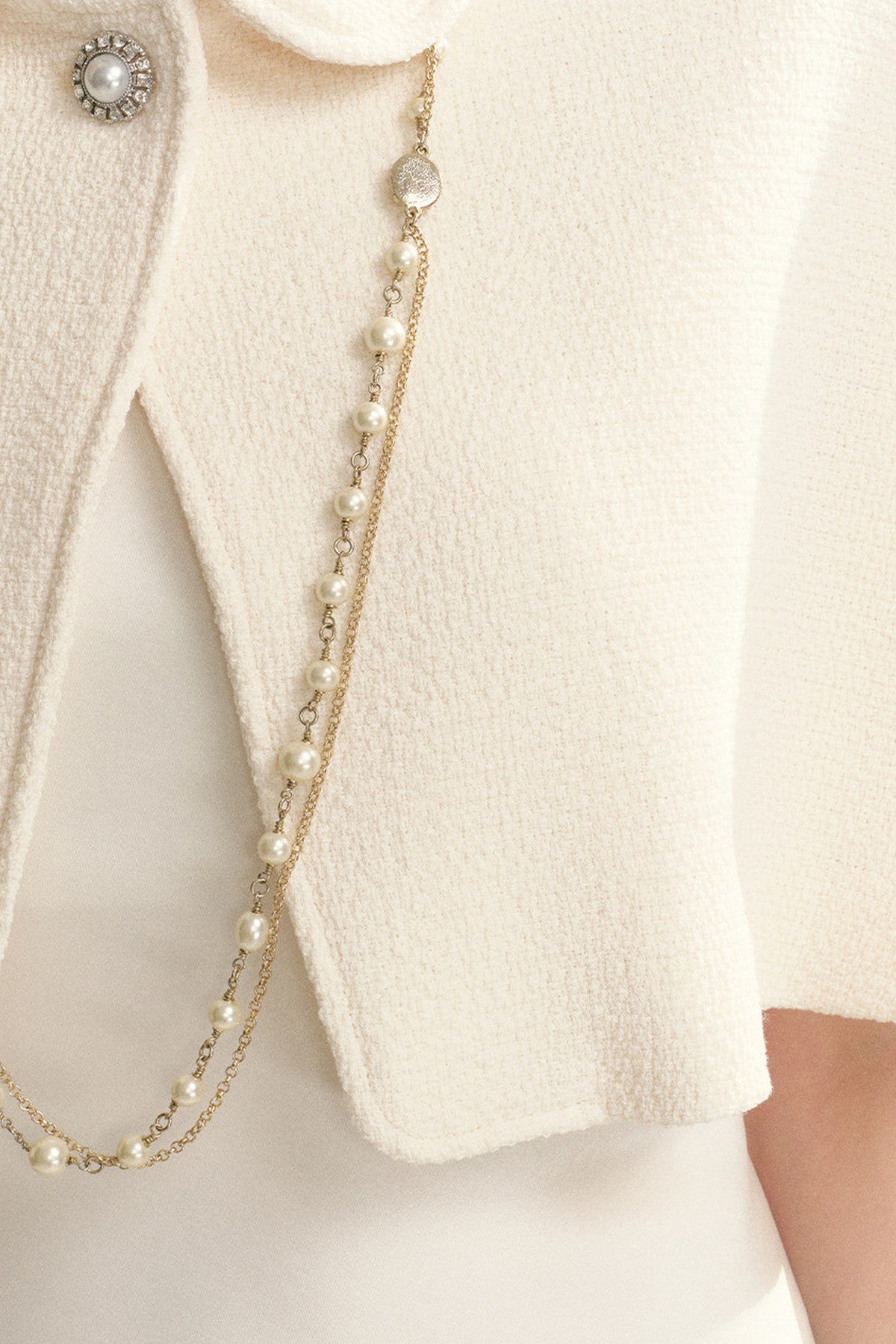 Off-White Sleeveless Cape