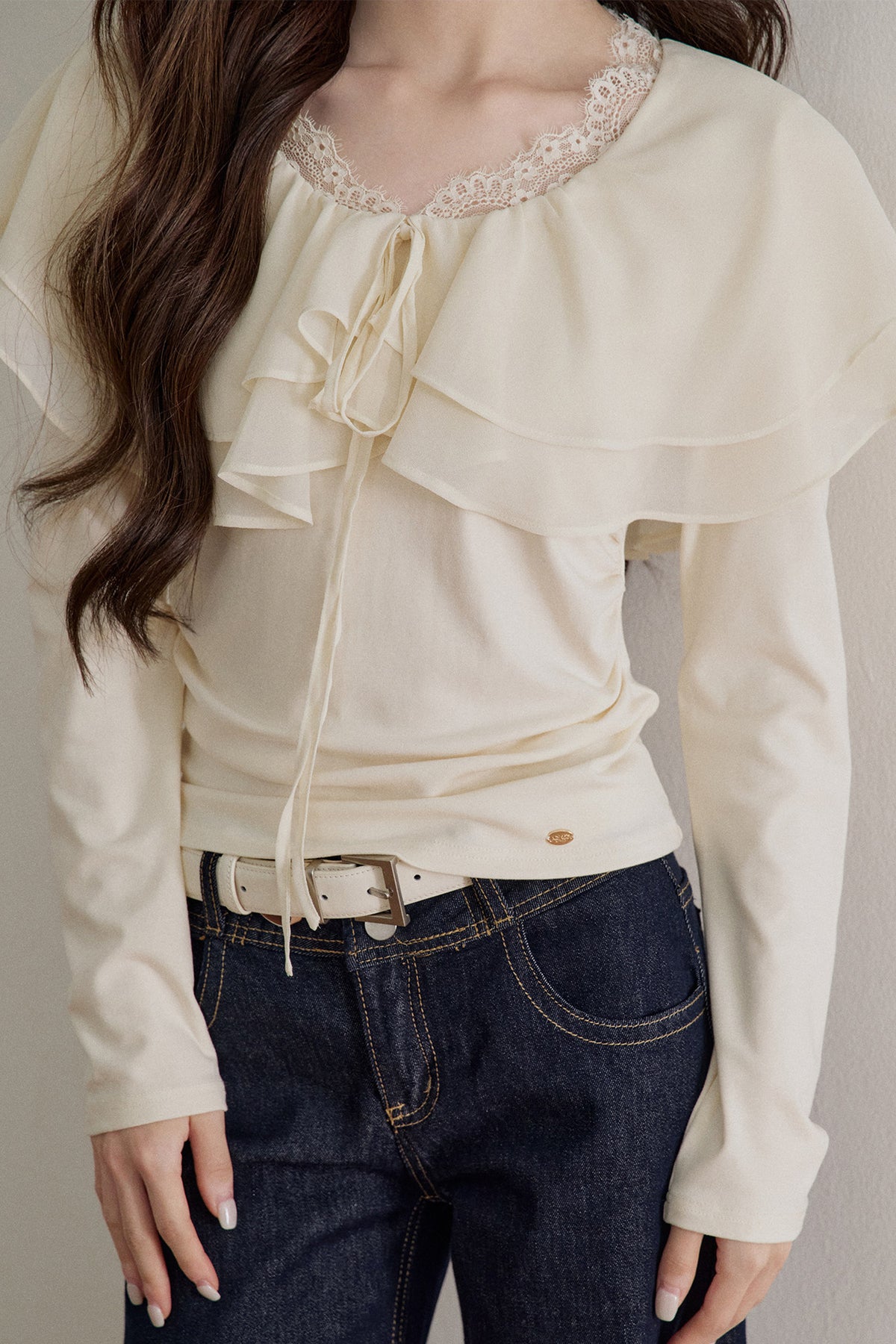 Lace Trim Ruffle Collar Long Sleeve Tee