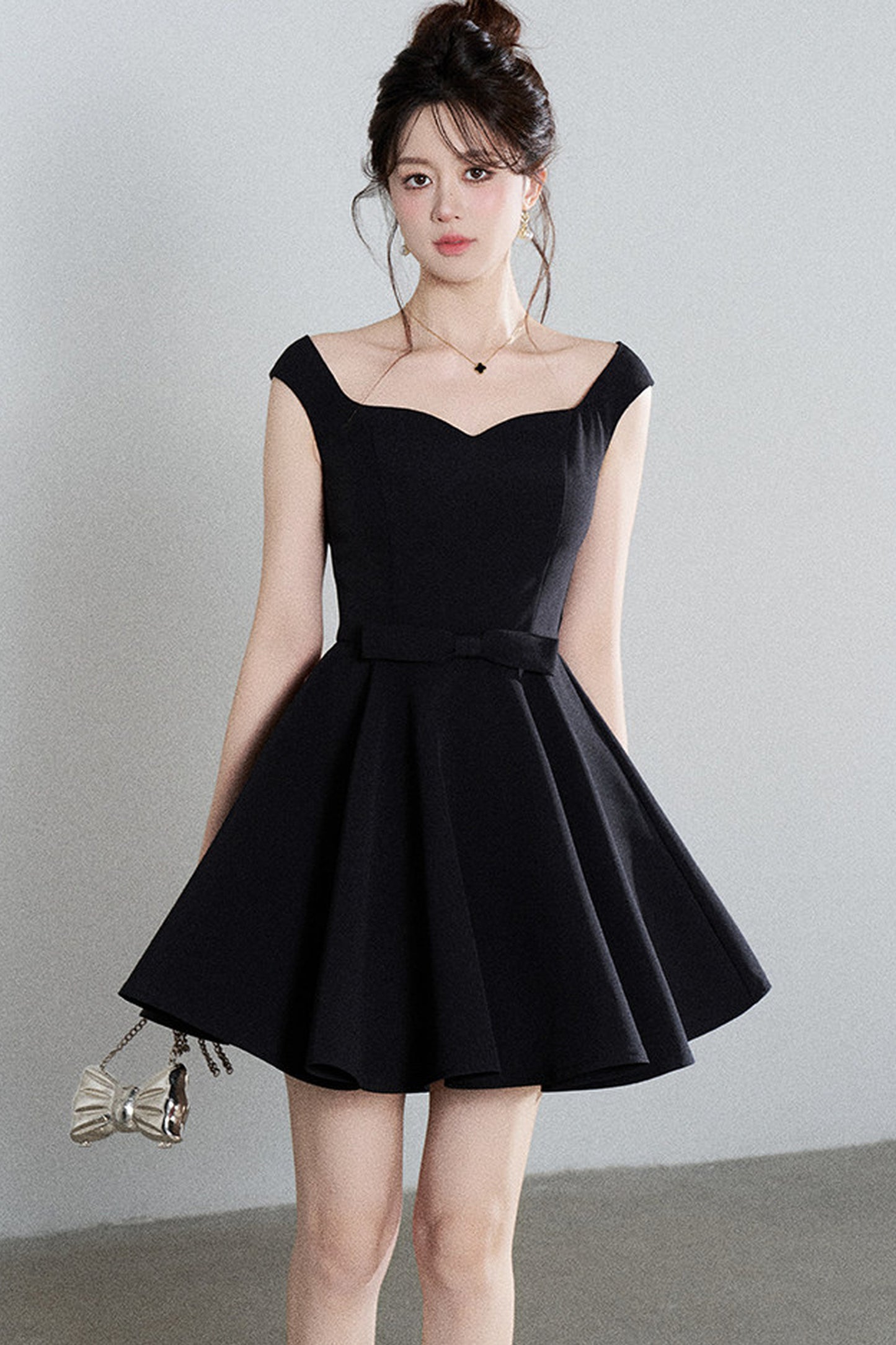 Black Square-Neck Puffy A-Line Dress
