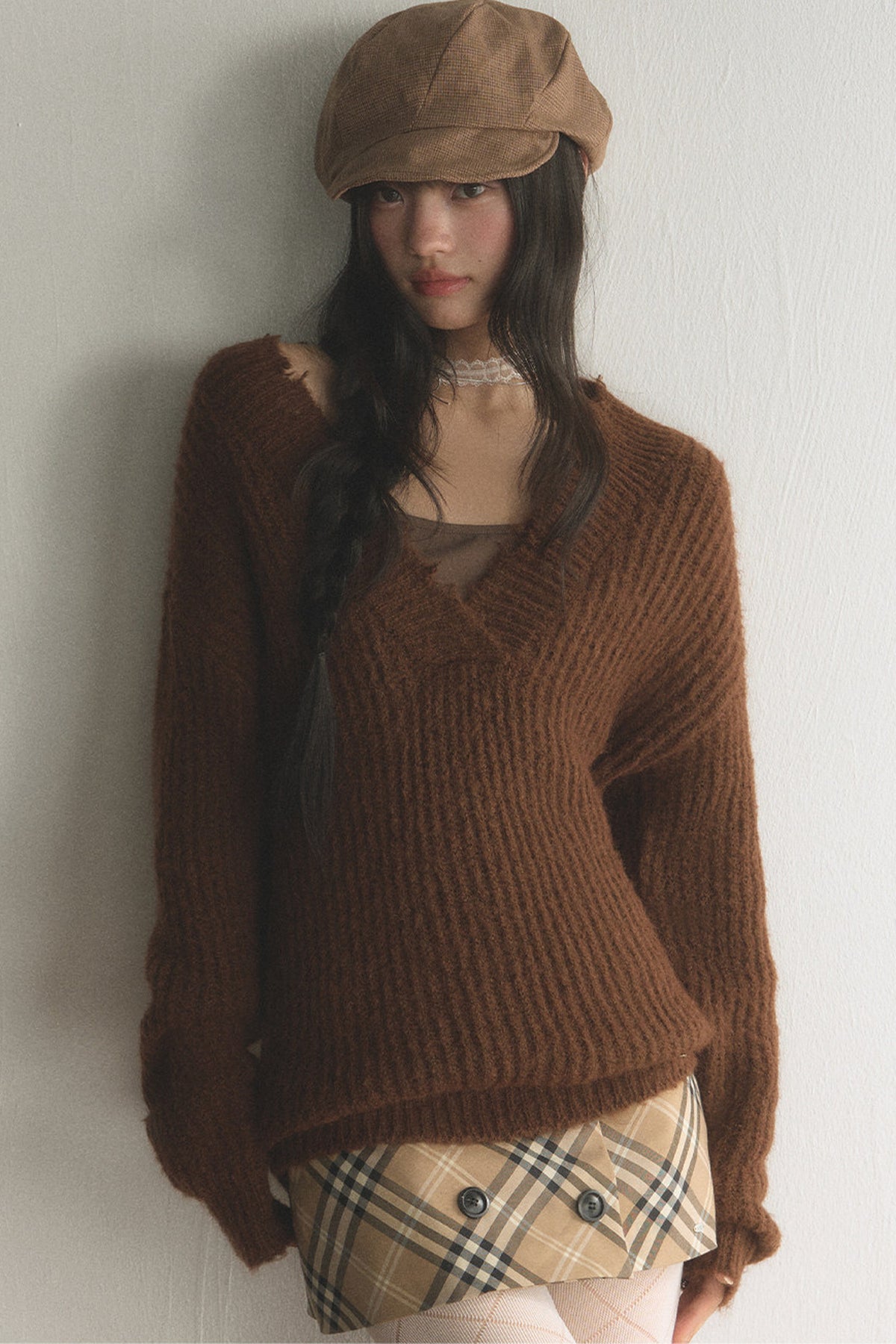 Brown V-Neck Ribbed Pullover
