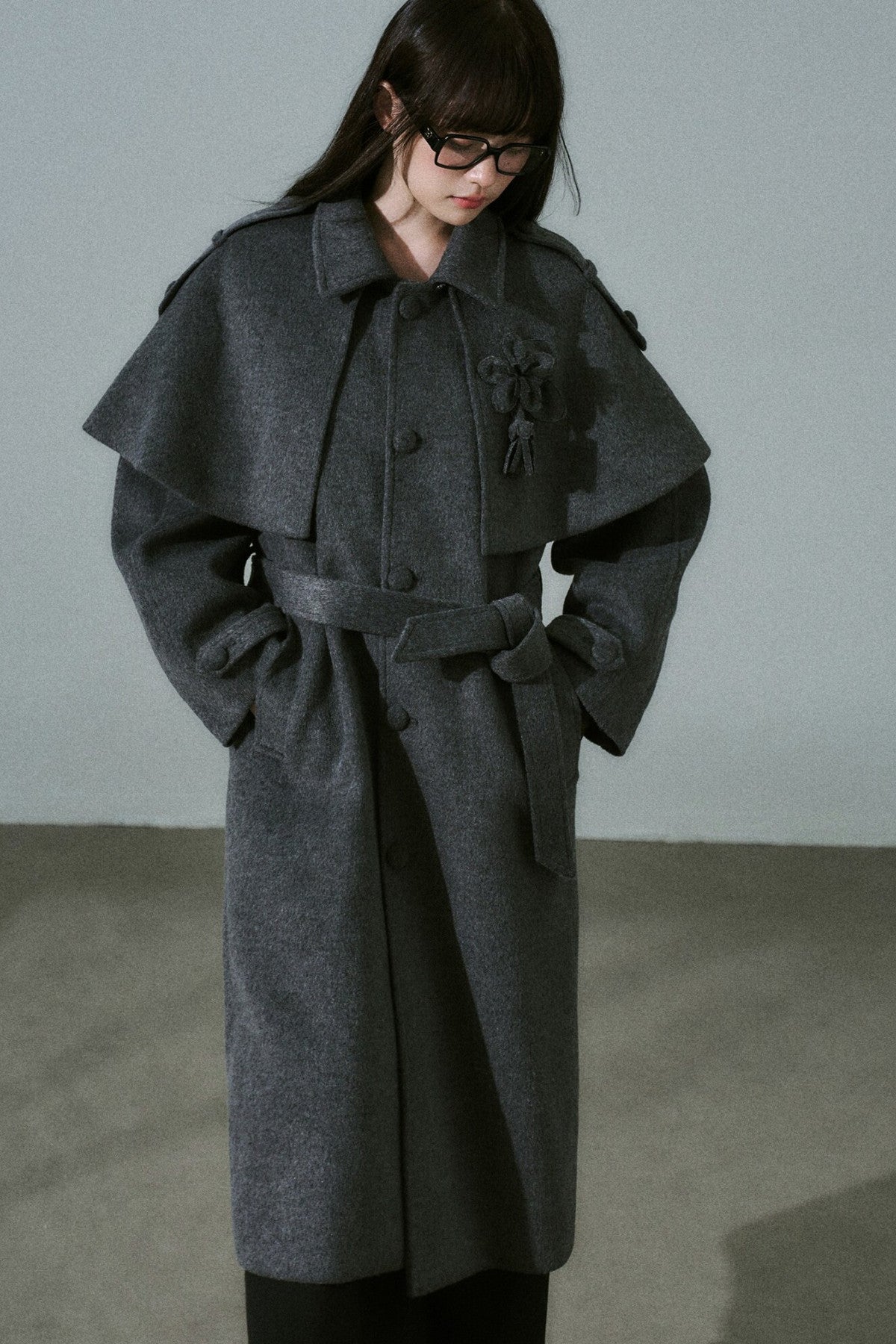 Cappotto in lana floreale fatto a mano