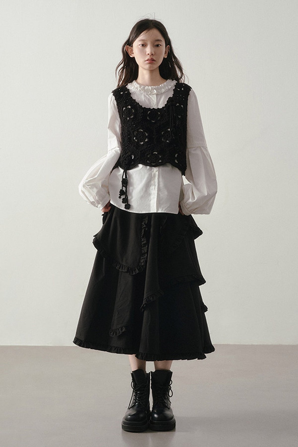 Original Design Gentle Floral Knitted Vest