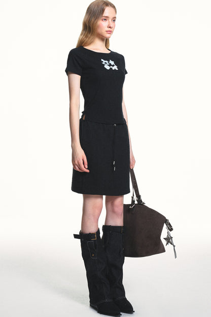Maglia in lyocell con applicazione dallo stile fanciullesco