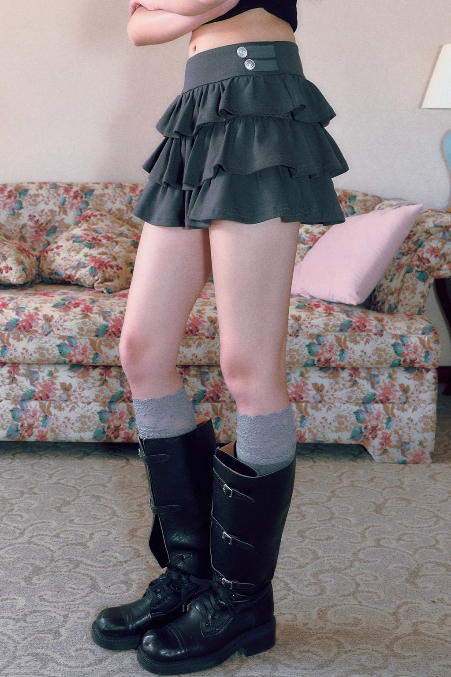 Gonna a balze con volant dallo stile femminile