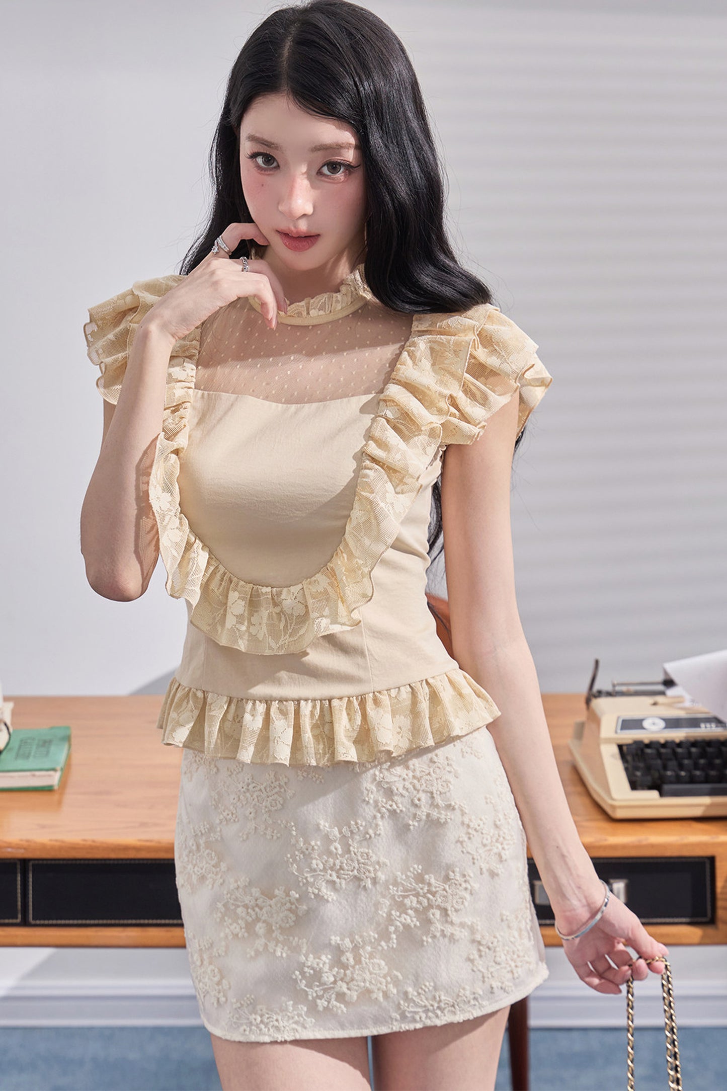 Elegance Ruffled Sleeveless Top