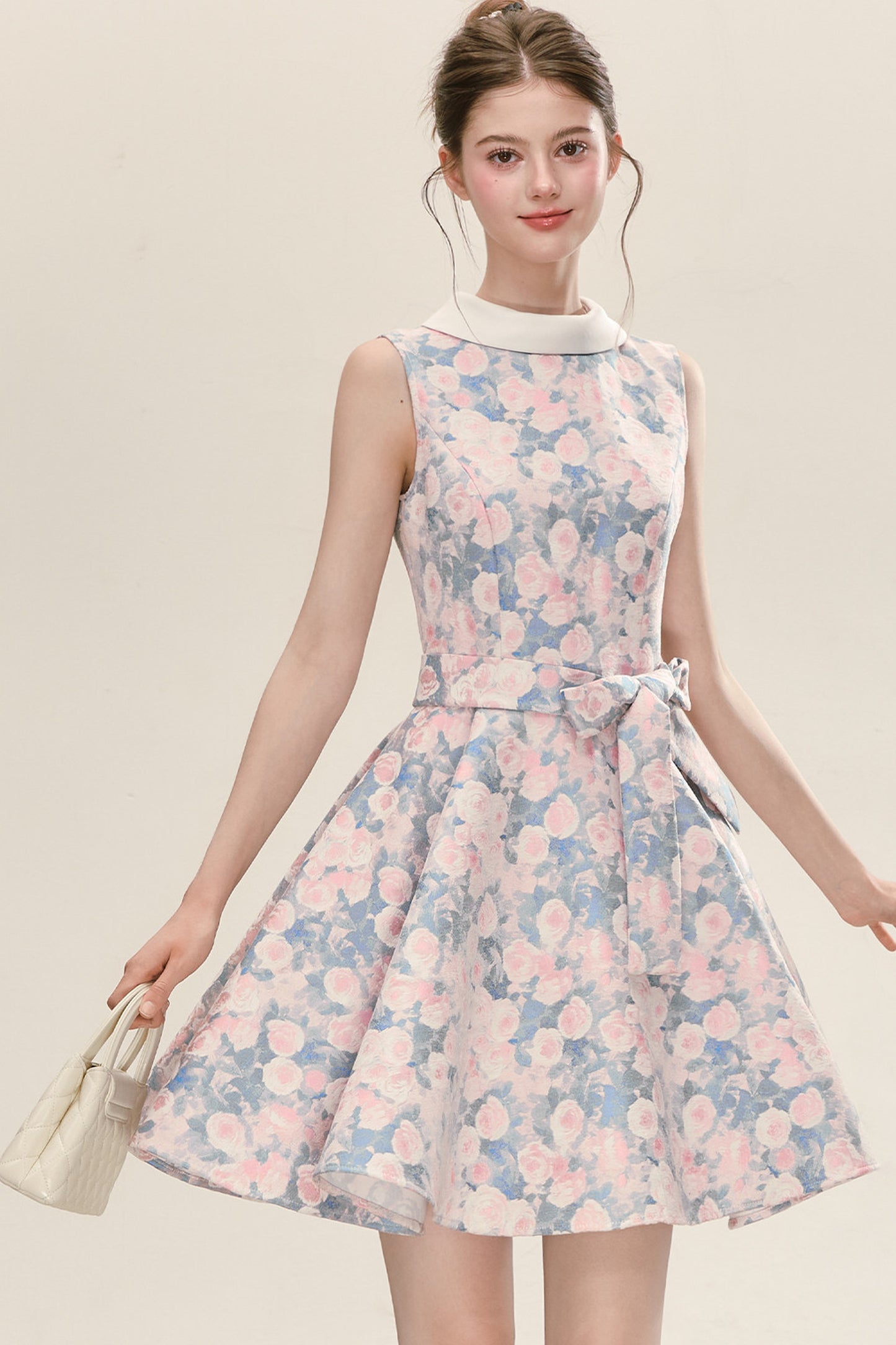 Ärmelloses A-Linien-Kleid mit Blumenmuster