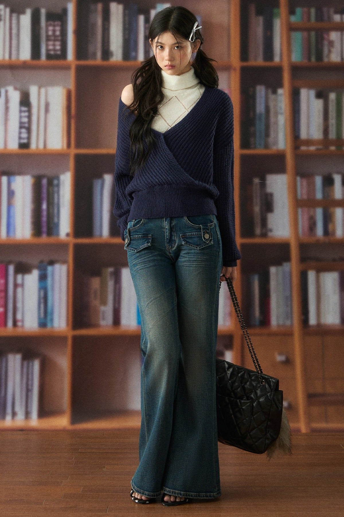 Off-Shoulder V-Neck Knit Sweater Set-Up
