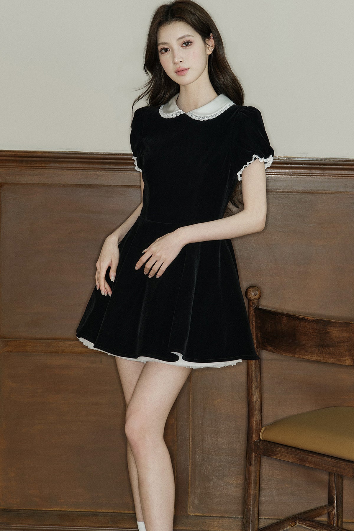 Lace Collar Velvet Puff Sleeve Dress