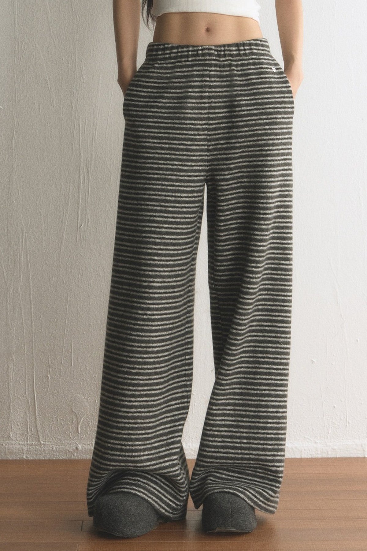 Drapey Loose Elastic Waist Striped Wide-Leg Pants