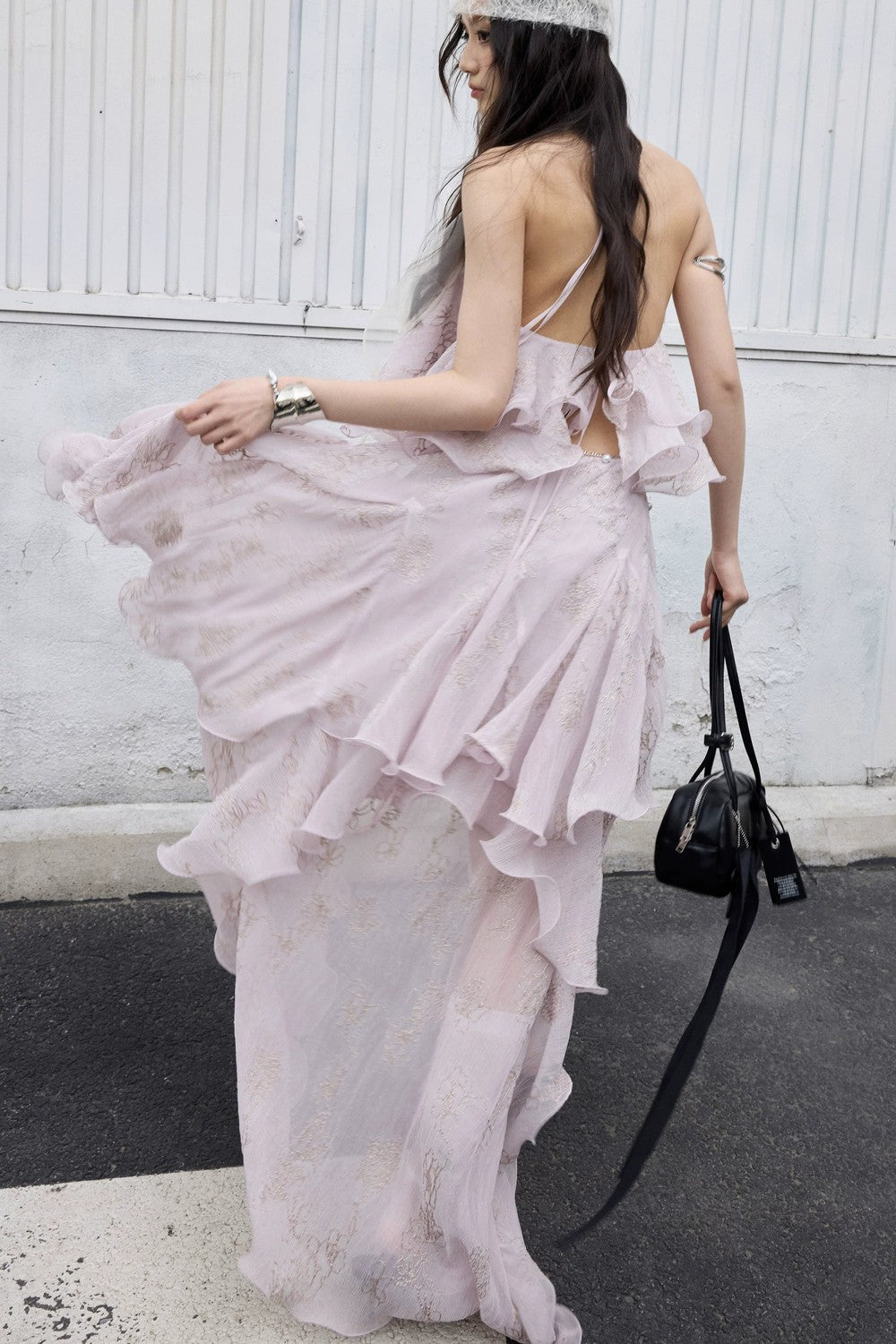 Conjunto retro de top halter con volantes en rosa melocotón
