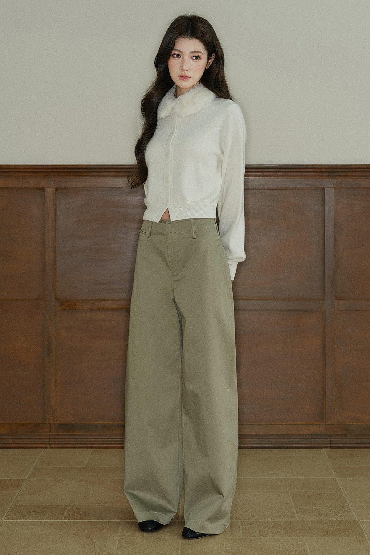 Pantalon taille basse à jambes larges
