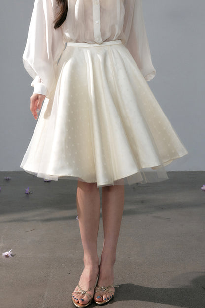 Schwingrock aus Satin mit Polka-Dots