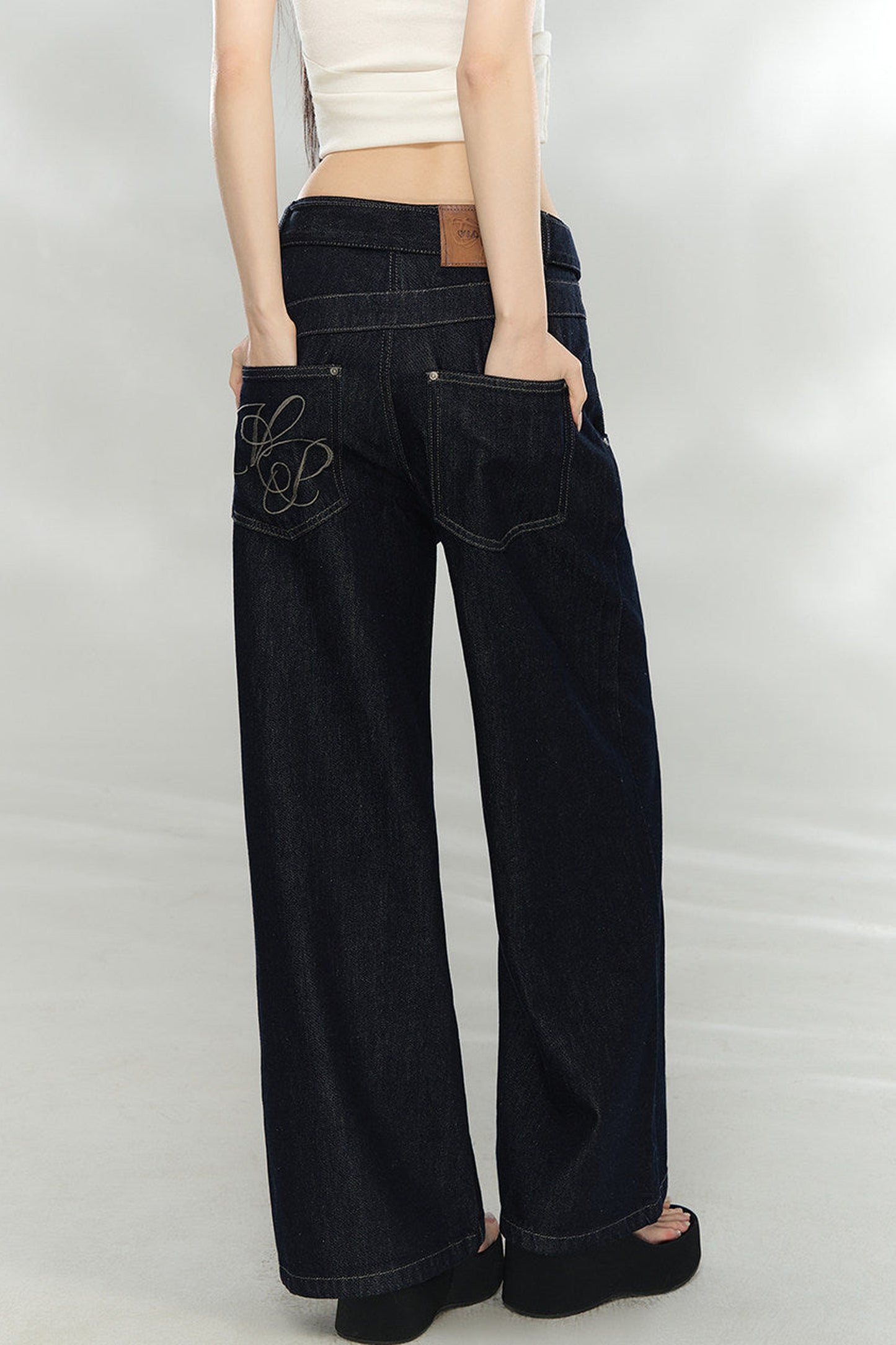 Three-Dimensional Embroidery Denim Pants