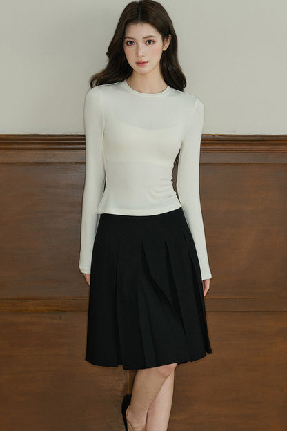 Long-Sleeved Round-Neck Knit Base Layer Top