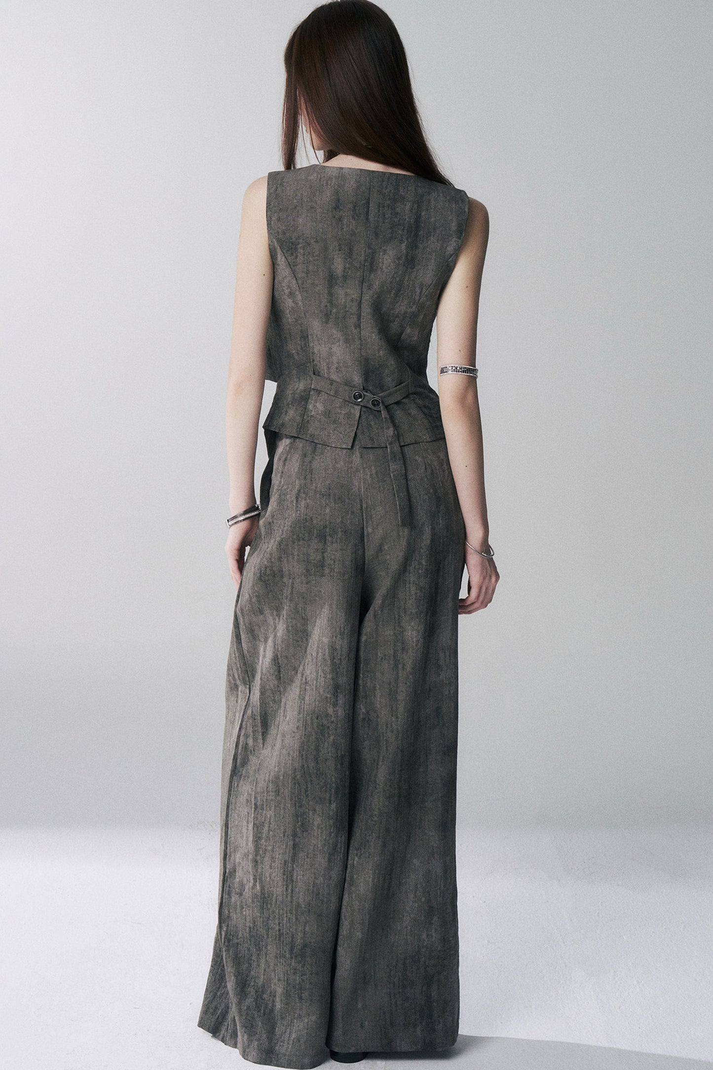 Sophisticated Summer Vest Set-Up