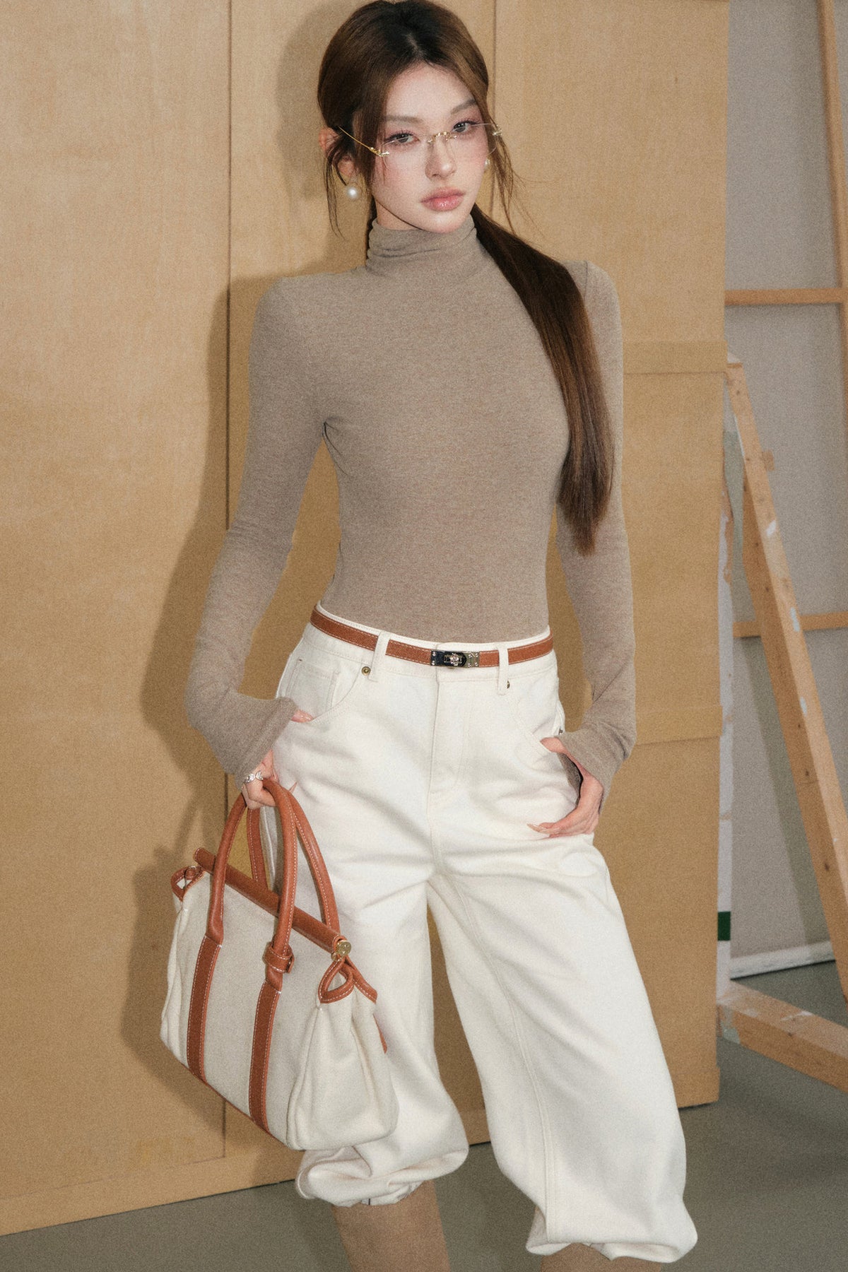 Conjunto de top de manga larga de lana de oveja color café con avena