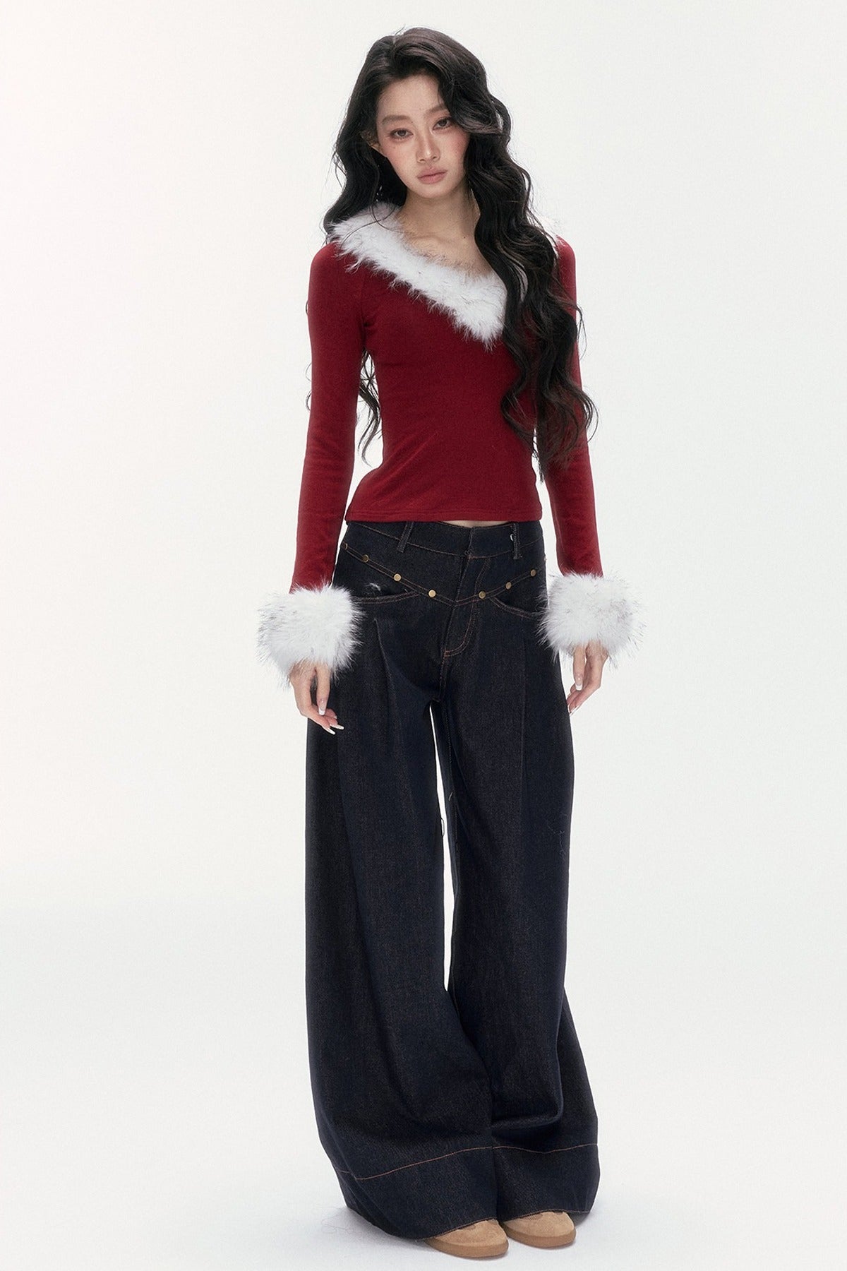 Low-Waist Wide-Leg Jeans