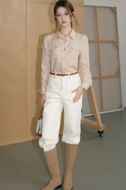 Ensemble chemise en lin texturé kaki clair et pantalon blanc