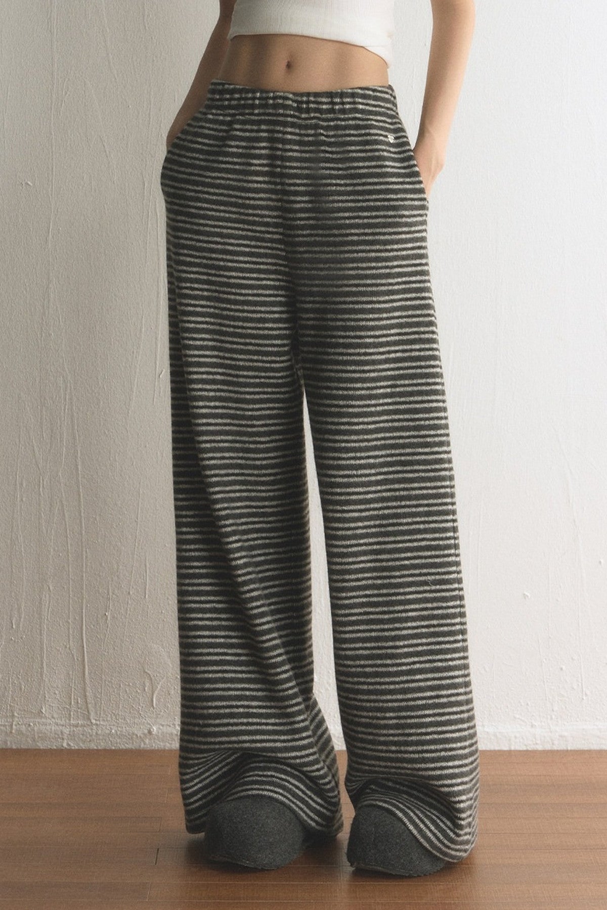 Drapey Loose Elastic Waist Striped Wide-Leg Pants