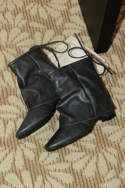 Botines retro plisados con cordones