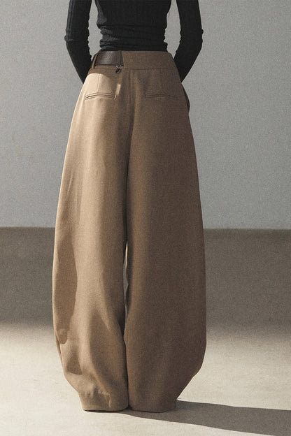 Lockere Damenhose mit weitem Bein
