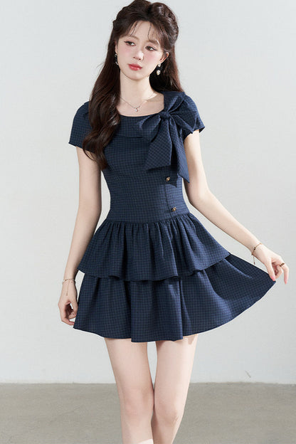Marineblaues kariertes Sommerkleid