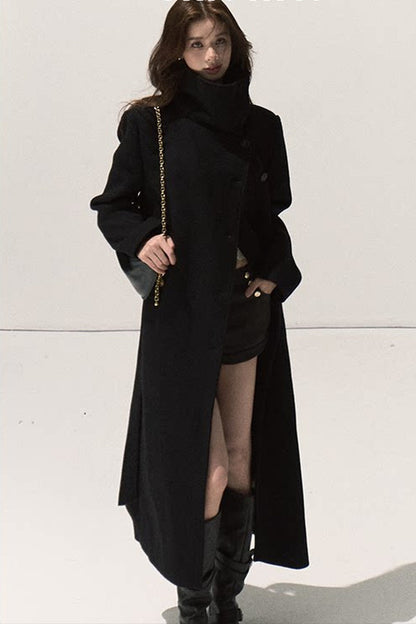 Manteau long en laine à col cheminée