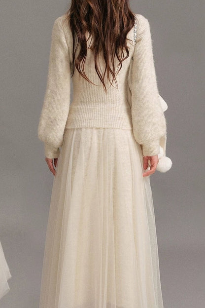 Wavy Edge V-Neck Knit Cardigan